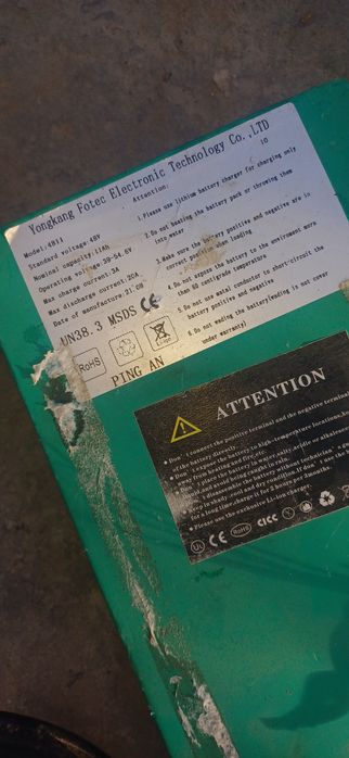 Vand piese de trotinete electrice
