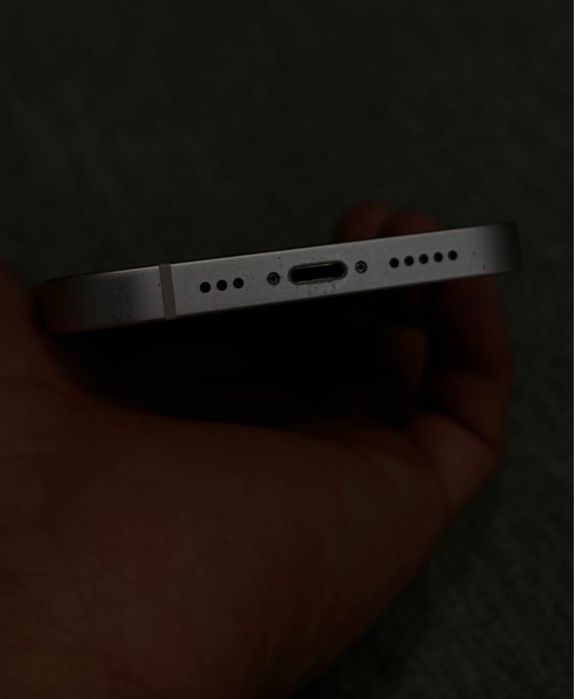 Продам iphone 13