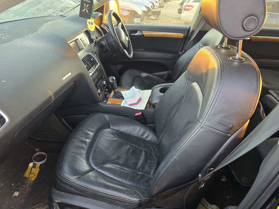 На части Audi Q7 3.0 TDI BUG Компютър двигател КУ7 Ауди 7 места