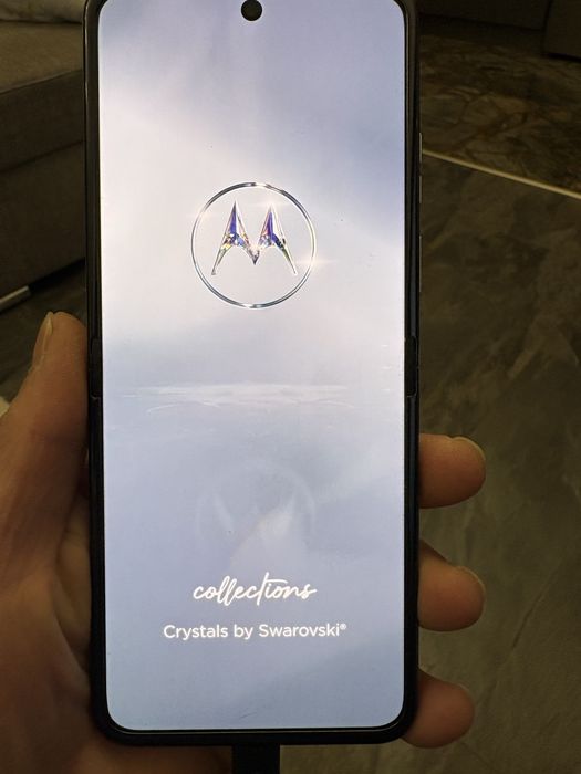 Продавам чисто нов