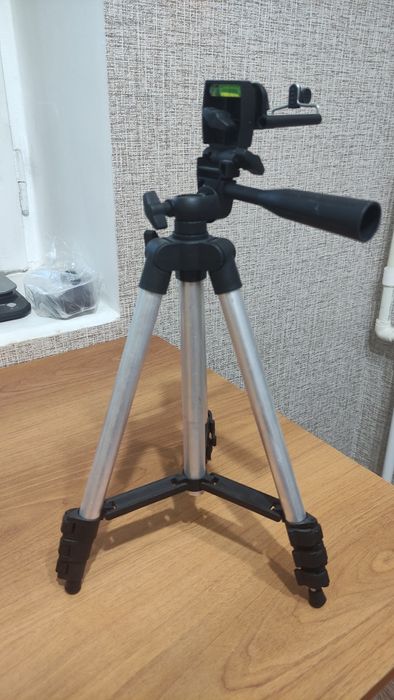 продам штатив новый. напольный
