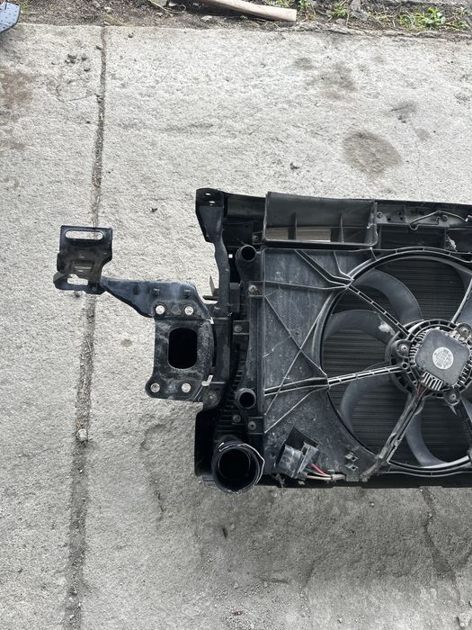 Tragar tragher trager calandru Skoda Octavia 2 1.9 TDI BXE / BKC