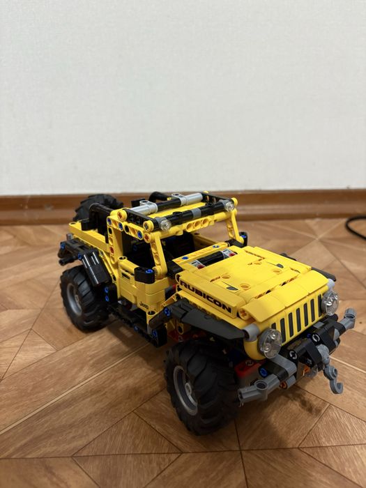 Lego technic. 42122. JEEP