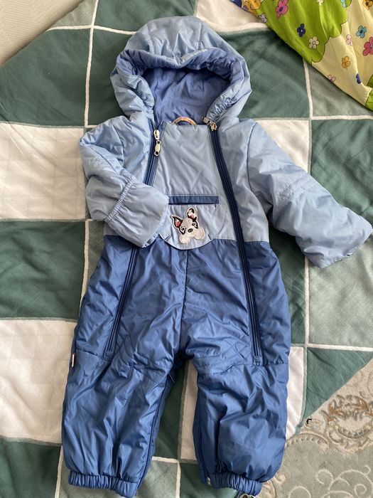 Продам детскии комбинезон