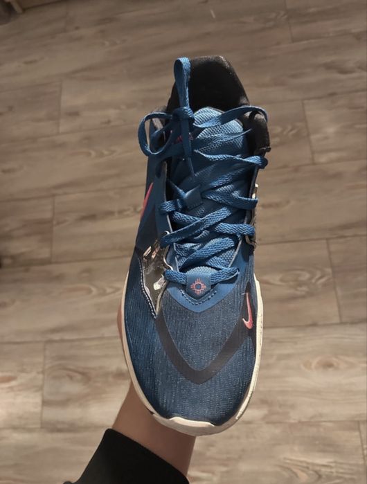 Kyrie 5 low rare