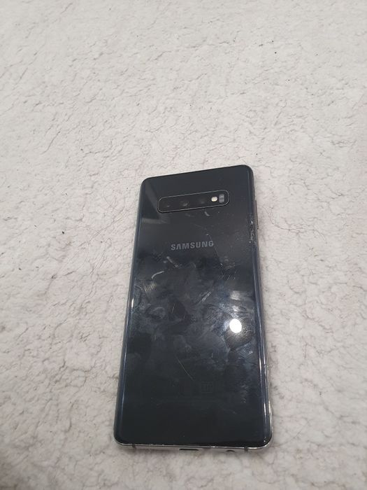 Продам samsung s10+