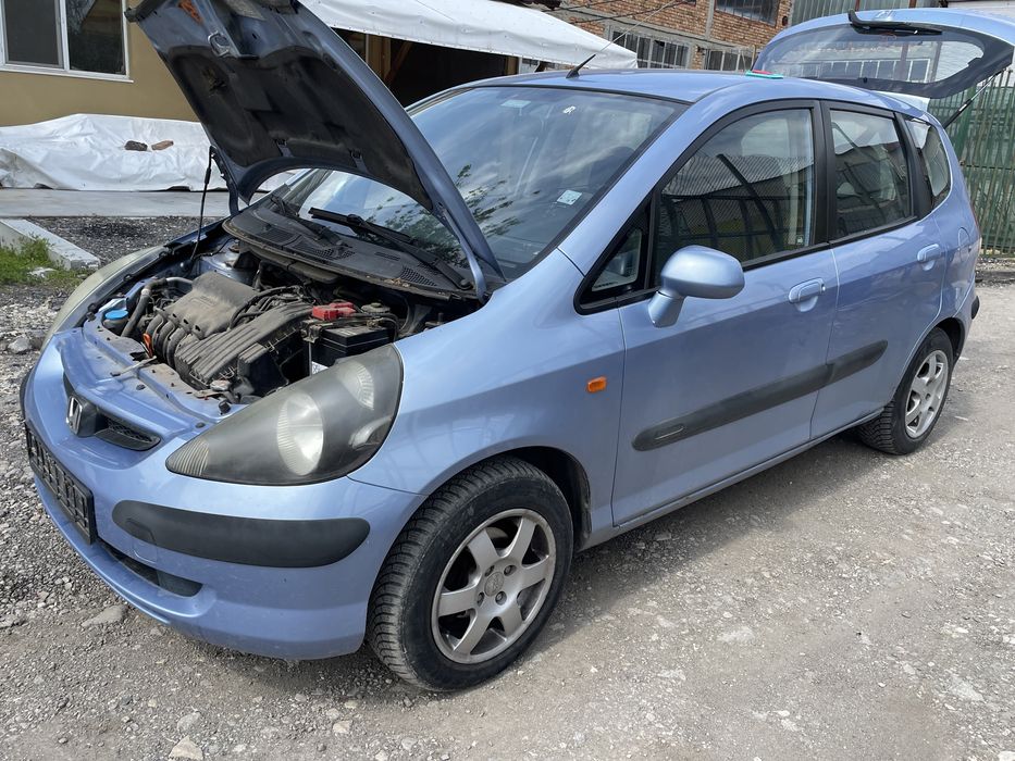 Honda Jazz 2003 1.4 на части