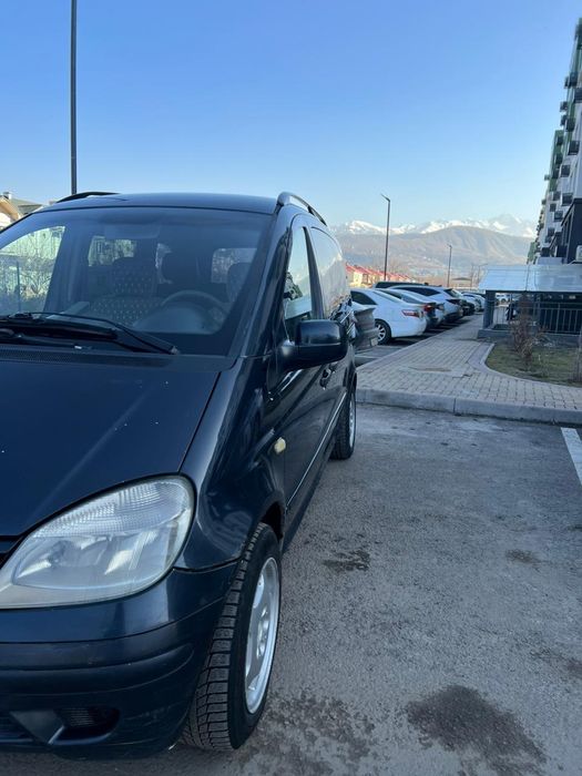 Авто Мерседес ванео