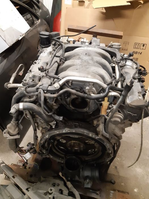 Motor mercedes E class 240.  2.6 v6  177CP