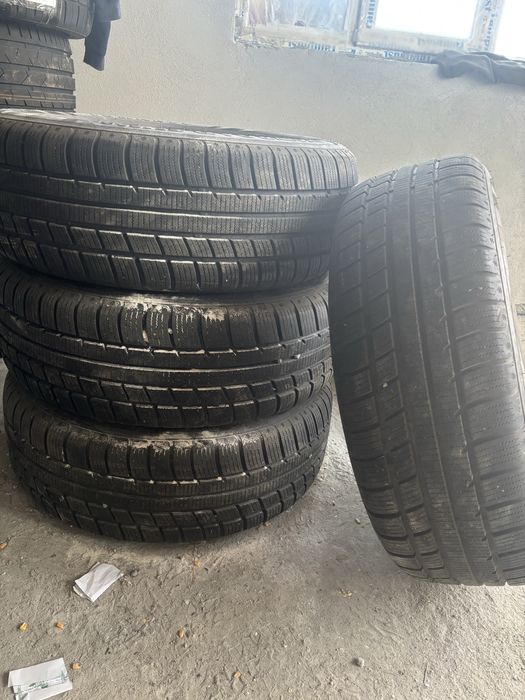 Vand jante+cauciucuri de iarna aproape noi