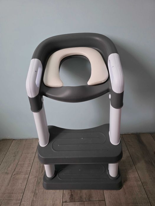 Детска седалка за тоалетна със стъпалца