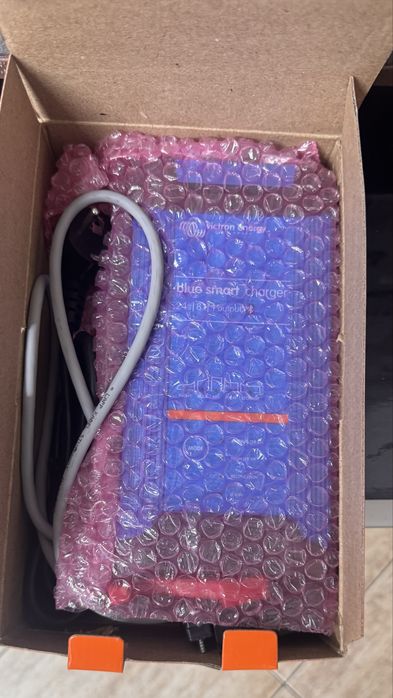 Зарядно устройство Victron Energy Blue Smart IP22