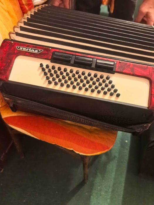 Акордеон Weltmeister 60 баса