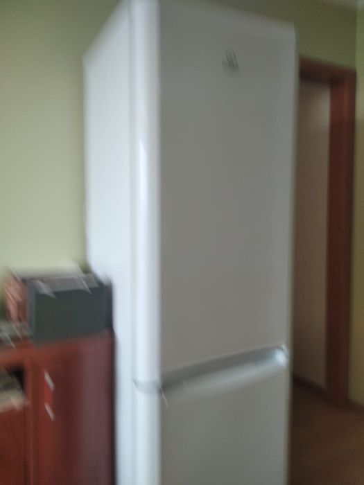 Холодильник Indezit