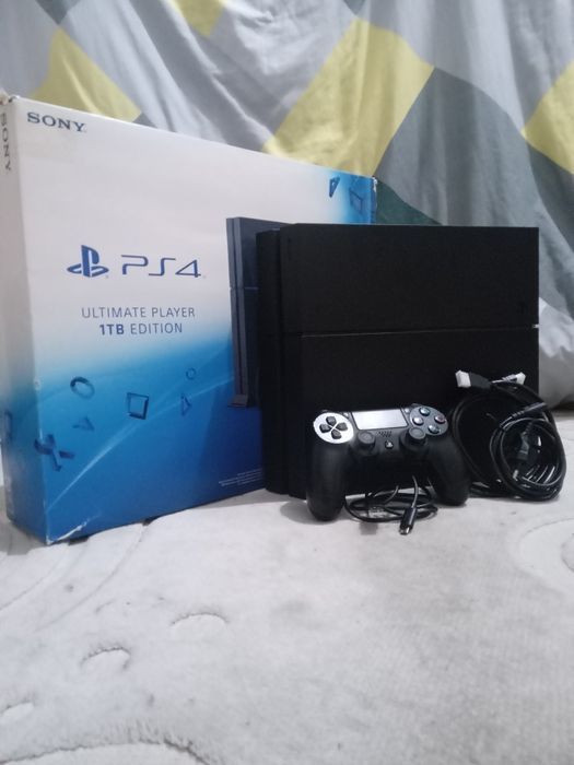 Продам плэйстэйшн 4фат 1тб