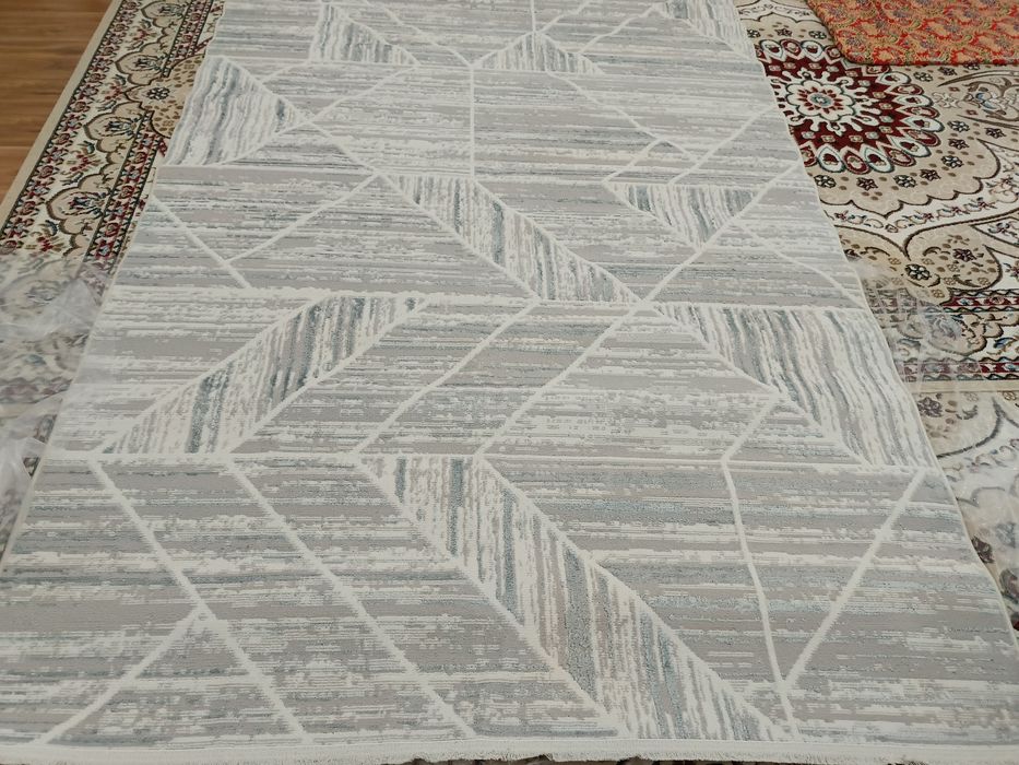 Продам коврик кілем 2*3