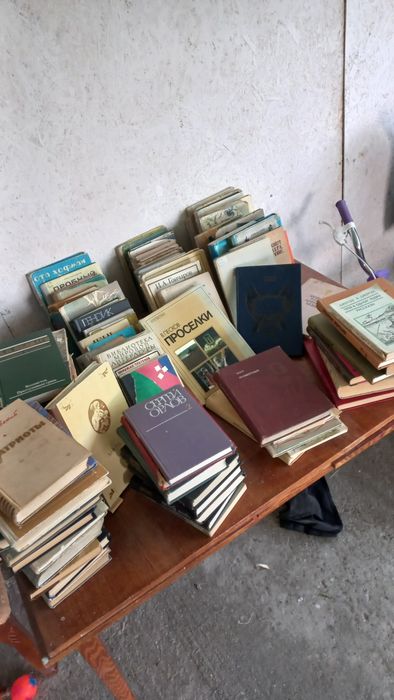 Продам книги по достойной цене