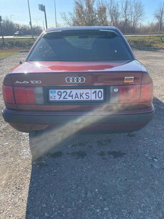 Продам Audi 100 C4