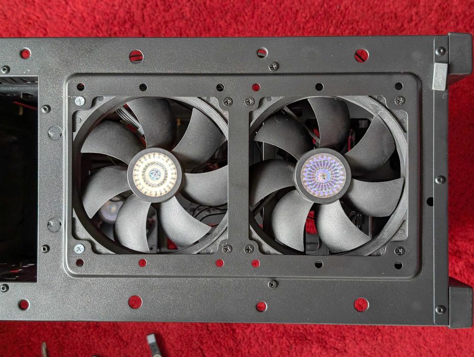 Кутия Coolermaster Silencio 650 Pure // Като нова