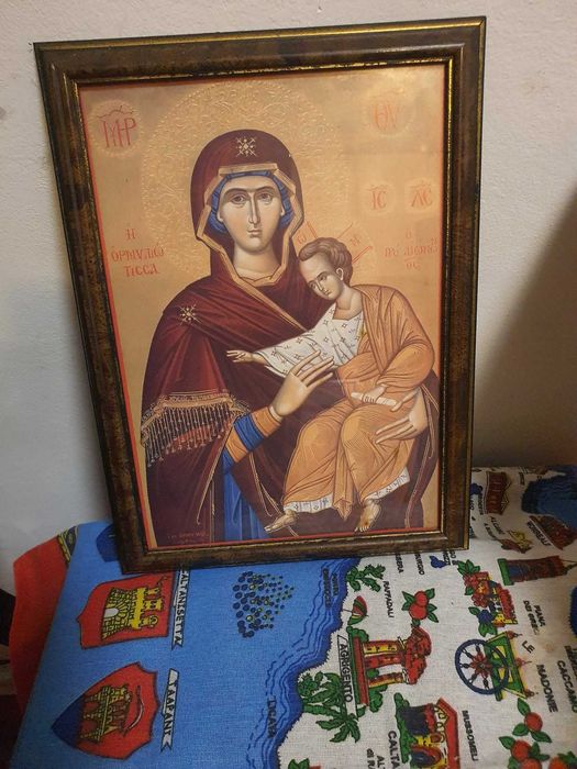 Icoana sfintita veche Maica Domnului cu pruncu. Rama autentica