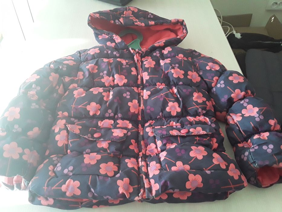 Продаются детские куртки  и кофты