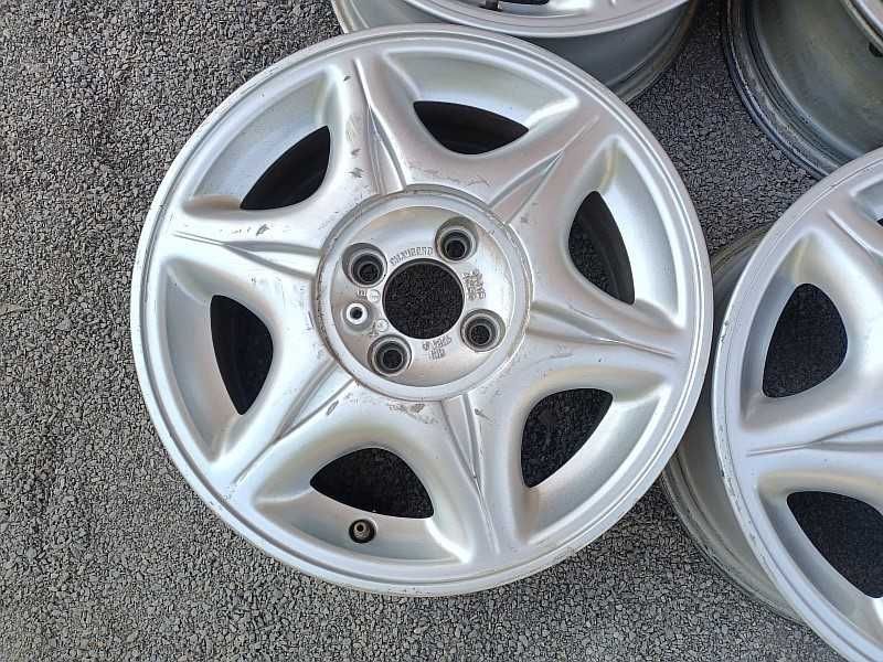 Продам оригинальные легкосплавные диски на Renault