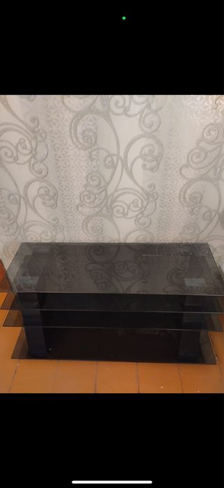 Стеклянная полка