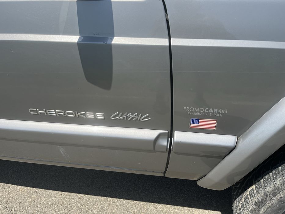 Vand aitoturism marca jeep