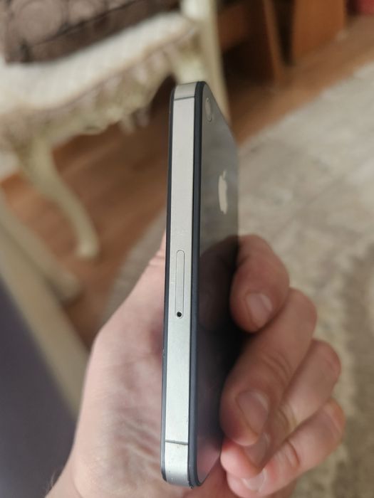 Iphone 4s  black в идеале