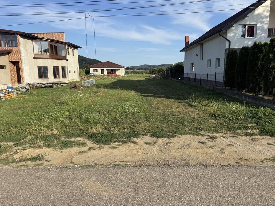 Teren intravilan de vânzare – Strada Plopilor, Jibou (Sălaj)