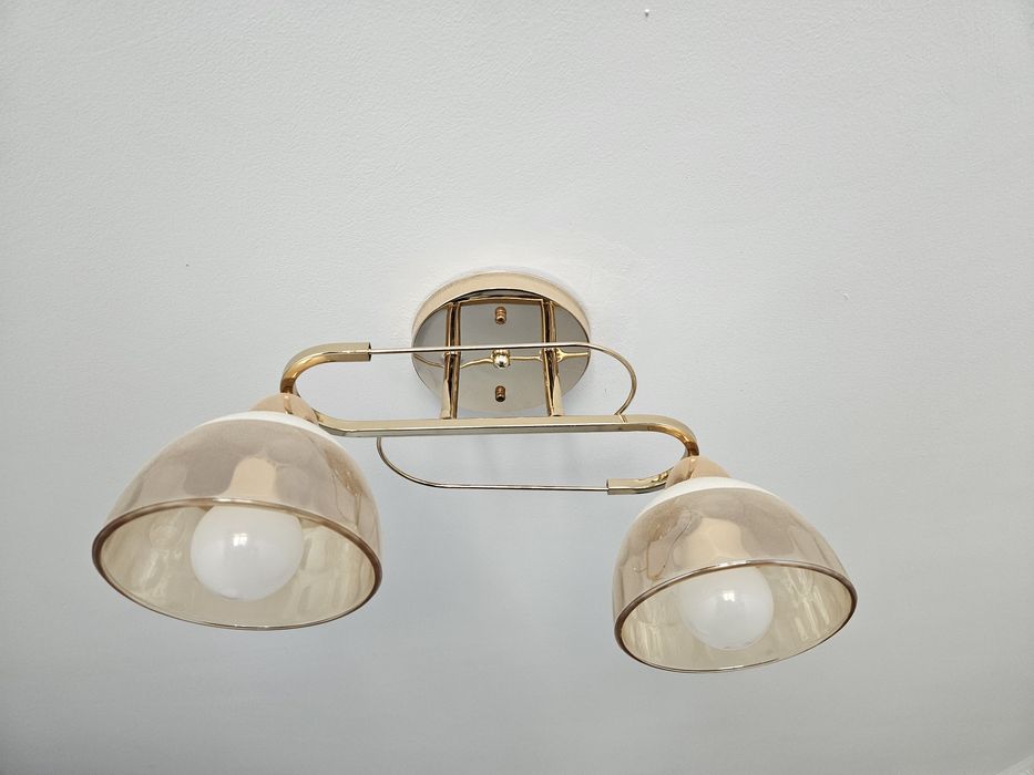 Люстра в хорошем состоянии