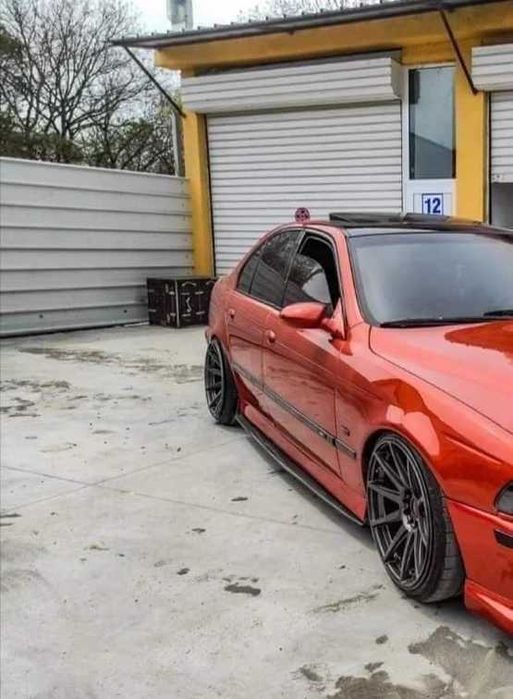 Добавки за прагове за BMW БМВ БМВ E60 E61 E39 E46 F10 F11 F30 E90 E92