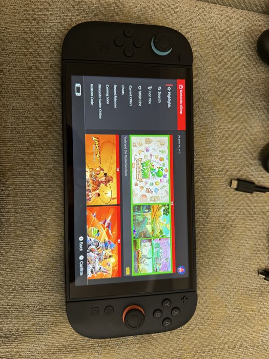 Продам NIntendo switch 2 полный комплект без игр