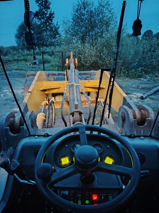 Продам 2х кубовый Погрузчик