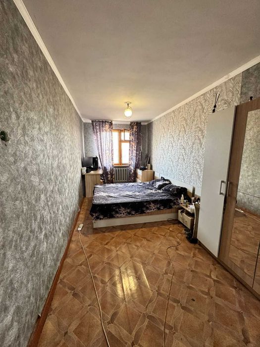 продам 2 комнатную на Есетке