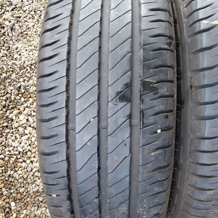 215/65 r16c de vara 2 buc f bune MICHELIN