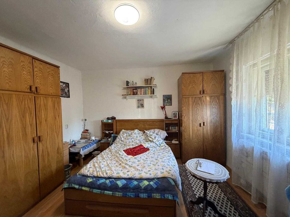 Vand casa singur in curte - 1063 mp teren - Selimbar