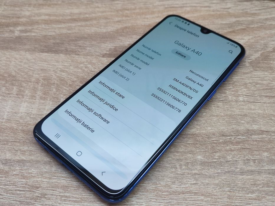 Samsung Galaxy A40 64GB 4GB RAM Blue IMPECABIL CA NOU