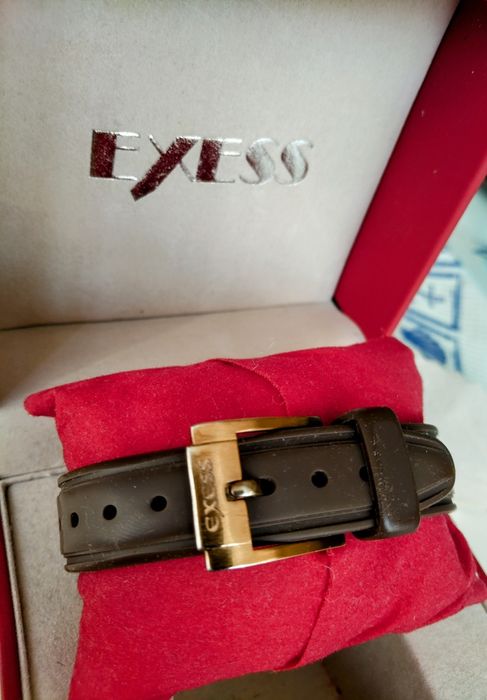 Часовник дамски Xsess