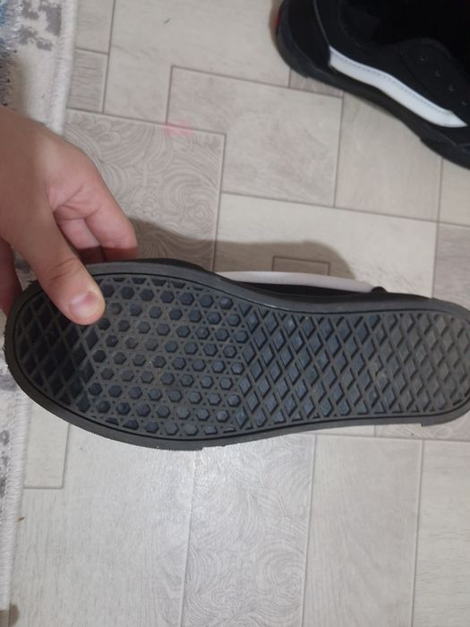 Кросовки vans    .