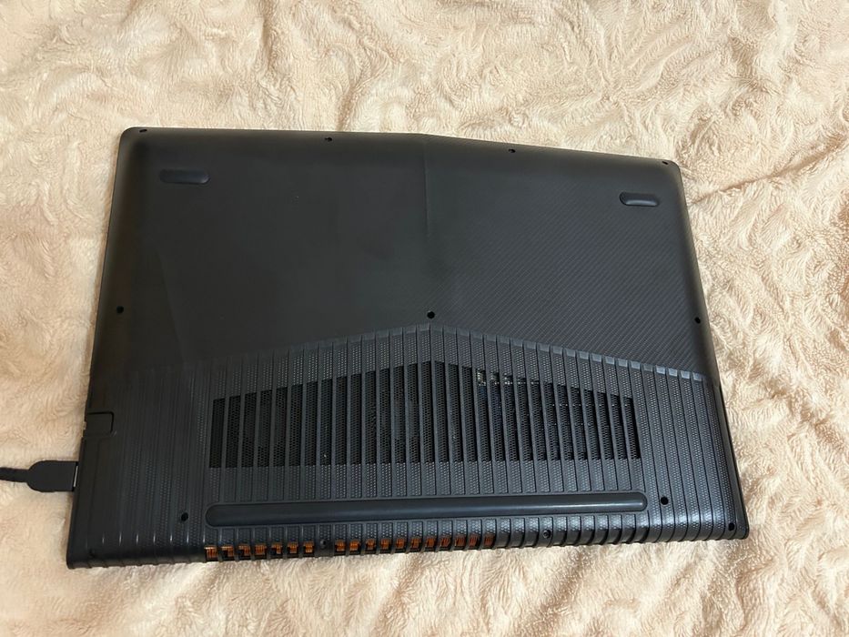 Lenovo Y520 ноутбук