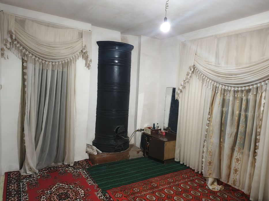 Xorazim viloyati xonqa tumani uy sotiladi