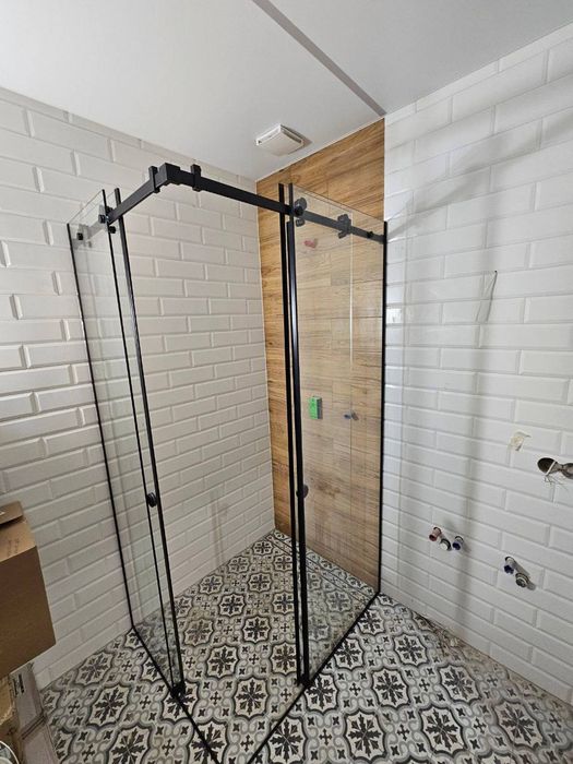 Установка душевых кабин и зеркал для ванной