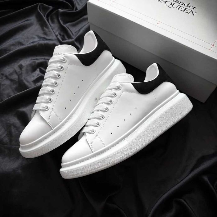 Adidasi Alexander Mcqueen Alb Negru 40-45