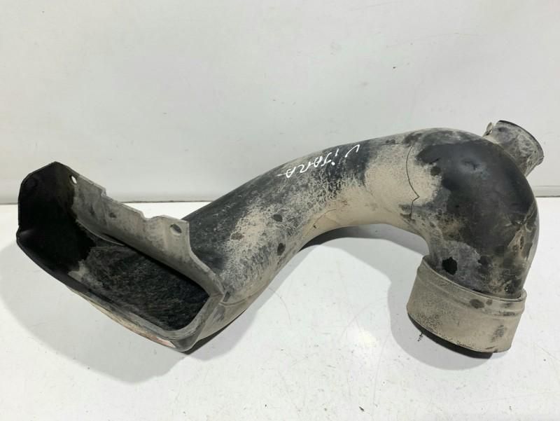 Furtun / Tub admisie aer Suzuki Grand Vitara 2 1.9 DDIS F9Q euro 4