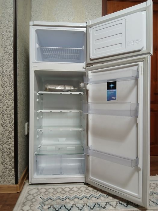 Продается холодильник !!!