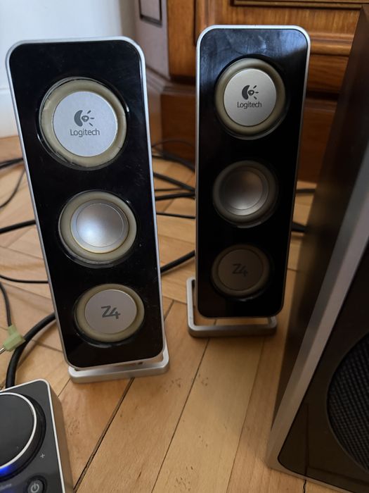 Boxe Logitech Z4