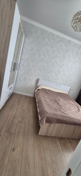 Продам спальный гарнитур