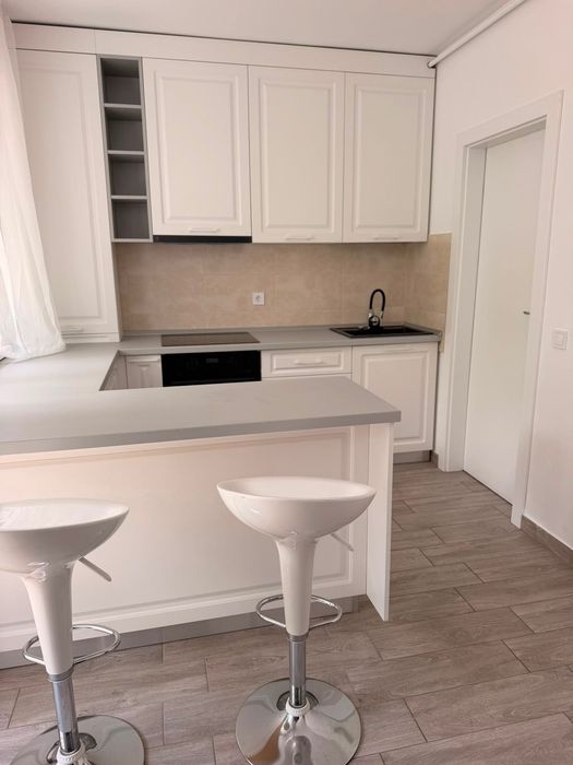 De Închiriat - Apartament 2 Camere Cetate