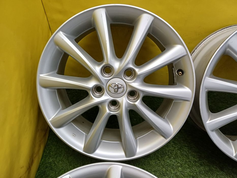 Диски R17 5x114.3 на Toyota.